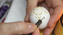 Ovos pintados: técnica milenar pertinho de você
